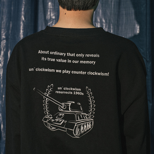 [un`clockwism] 언클락와이즘 후면 탱크 프린팅 티셔츠_블랙