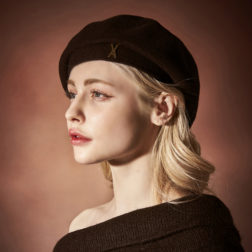[VARZAR]바잘 Stud logo wool beret black